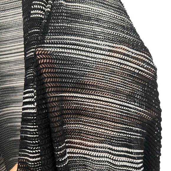 Chico’s black and white mesh cardigan one size fits most - Picture 4 of 7